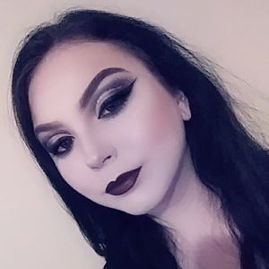 Meet your Posher, Joanna